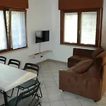 La Corte Di Magu Apartman *